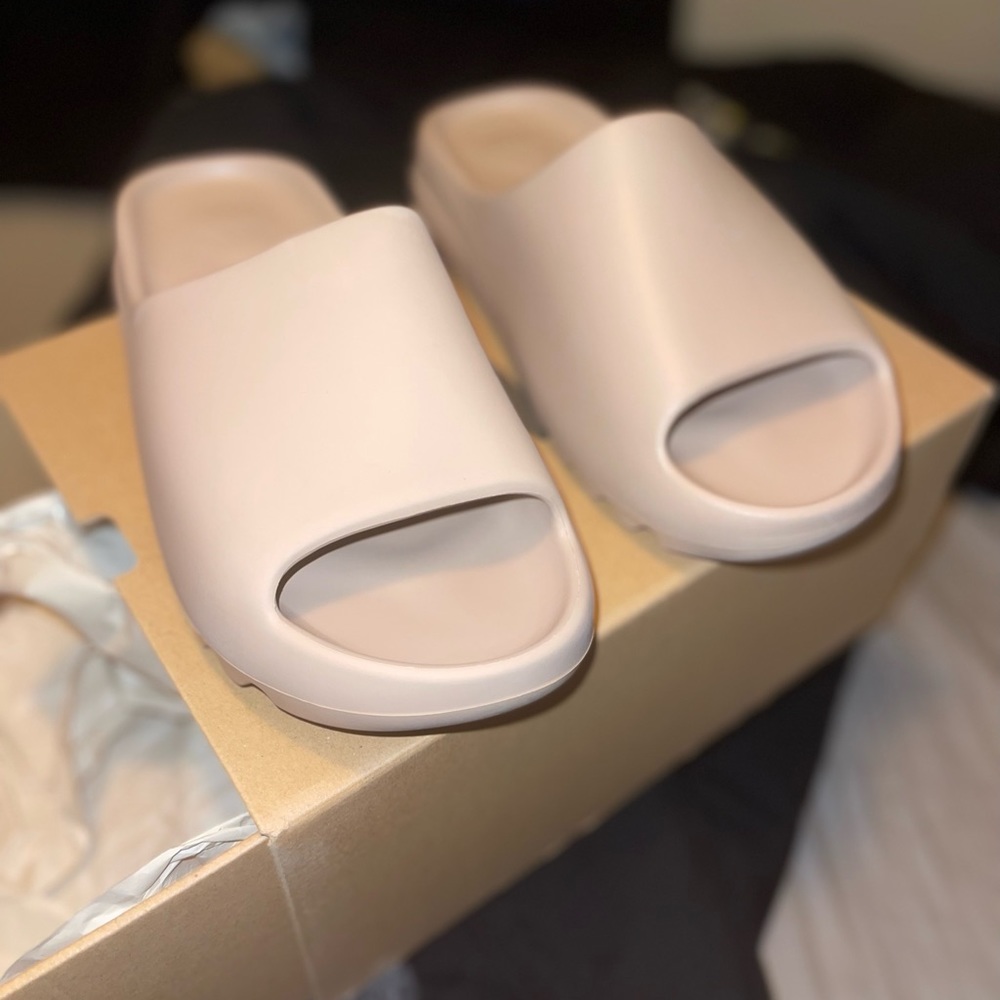 Brand new yeezy slides size 12